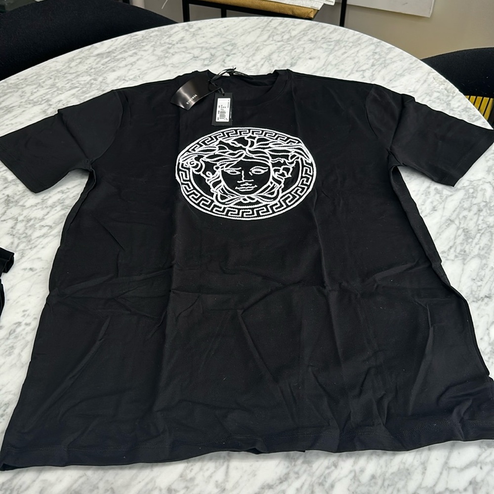 Versace authentic - embroidered medusa T-shirt